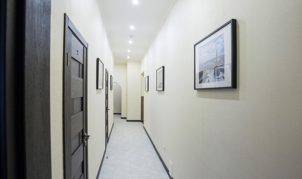 911 Apartments Khreshchatyk Kiev Luaran gambar